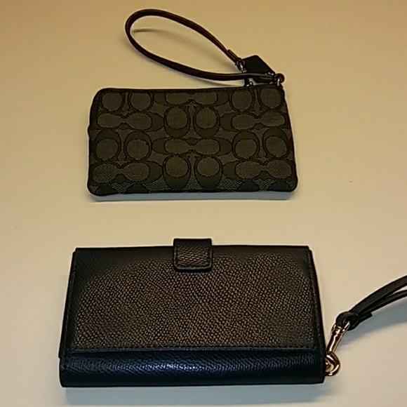 Authentic Coach wristlets - Picture 2 of 6